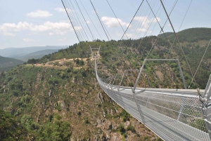 Depuis Porto : visite guidée du pont suspendu d'Arouca (516) et des passerelles de Paiva