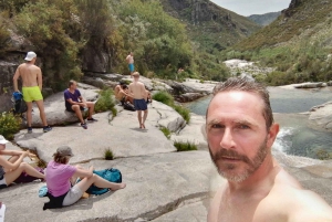 Von Porto: Wanderung & Schwimmen im Nationalpark Gerês
