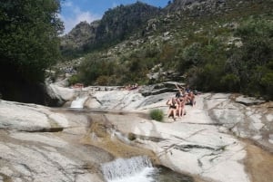 Von Porto: Wanderung & Schwimmen im Nationalpark Gerês