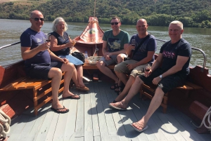 From Porto: Premium Douro Valley Small-Group Wine Tour