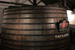 From Porto: Premium Douro Valley Small-Group Wine Tour