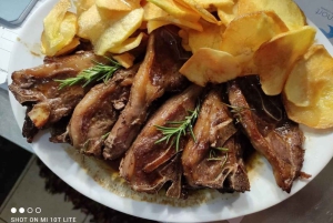 Из Порту: частный тур по винодельческим хозяйствам с дегустацией зеленого вина, обедом и посещением дворца.