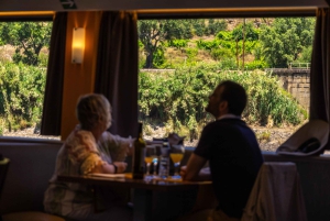 From Porto: Régua to Porto River Cruise with Lunch on Board