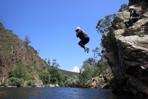 Vanuit Porto: Rivier Tubing Avontuur met Authentieke Lunch