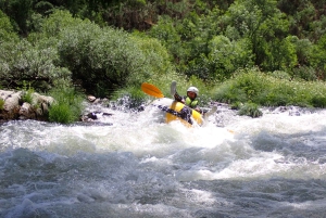 Vanuit Porto: Rivier Tubing Avontuur met Authentieke Lunch