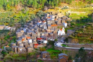 Depuis Porto : Excursion d'une journée à la Serra da Estrela et au Piodão
