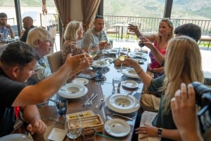 From Porto: Small Group Douro Valley Tour with Wine & Cruise