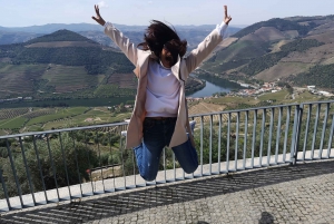 Ab Porto: Verkostungen in 2 Weingütern, Mittagessen vom Chefkoch & Bootstour