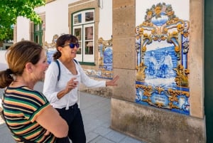 ポルト発：ドウロバレーのワインツアー（ランチ＆リバークルーズ付き）