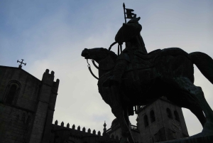 Heldagstur til fots i Porto: Lunsj, båttur og vinsmaking