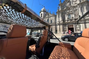 Historisk eventyr-cabriolet UMM Portugues militærjeep