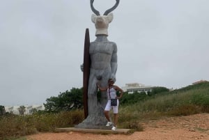 Lisbon: Porto Private transfer visiting Nazare and Obidos