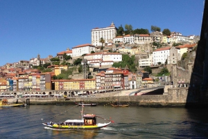 Lissabon: Privater Transfer nach Nazaré und Óbidos