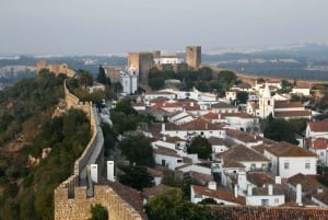 Lissabon: Privat transfer til Porto med Obidos/Nazare-tur