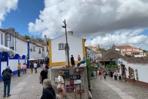 Lissabon: Privater Transfer nach Nazaré und Óbidos