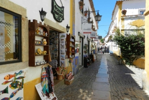 Lissabon naar Porto met tussenstops Óbidos en Nazaré