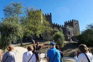 Minho: Private Braga and Guimarães Tour
