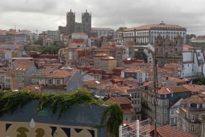 Oporto monumental e histórico con el Palacio de la Bolsa