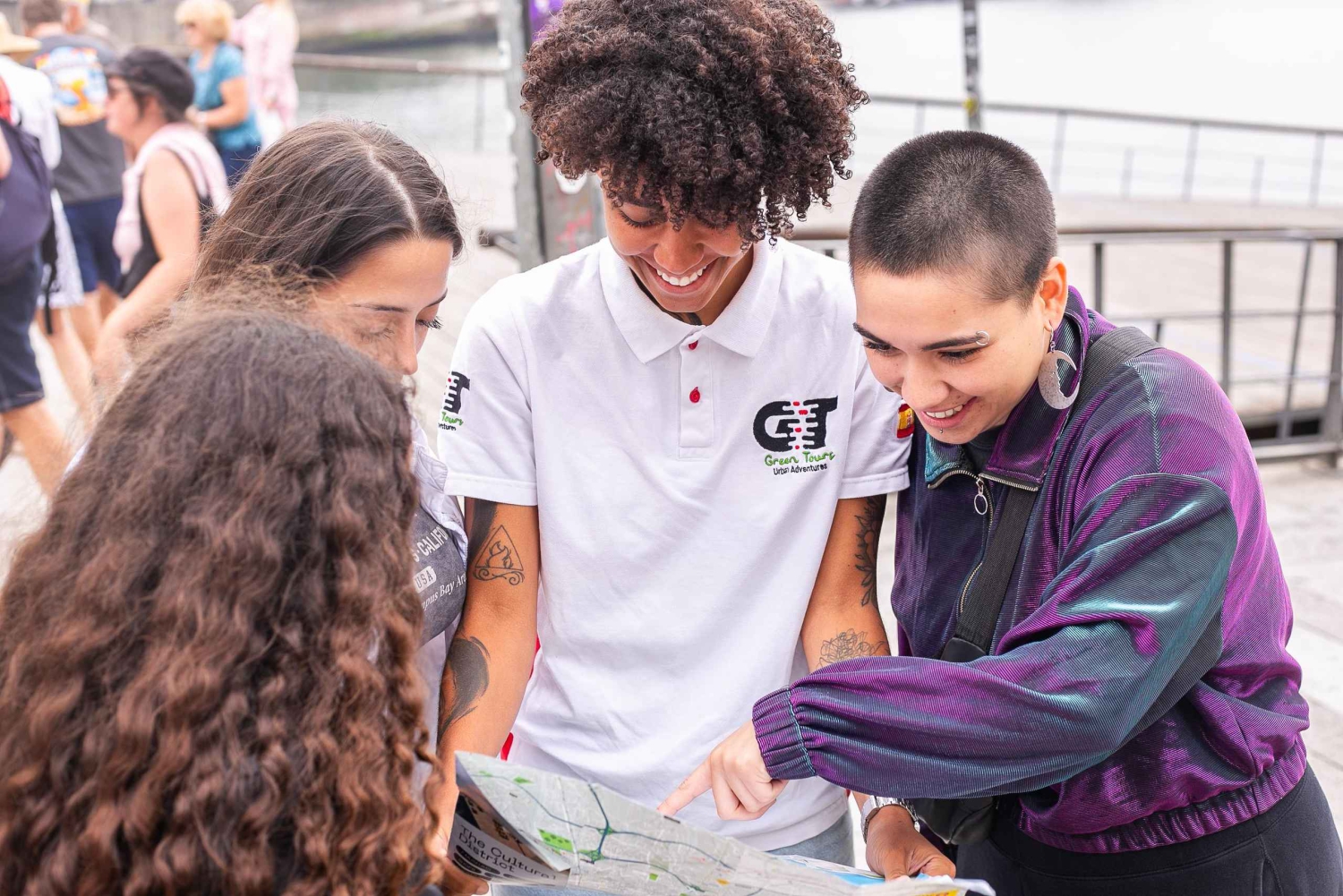 Oporto Tuk Tuk Tour: Among bridges and mysteries - 1.30h