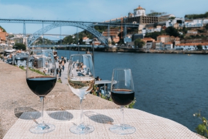 Tour di Porto Tuk Tuk: tra ponti e misteri - 1.30h