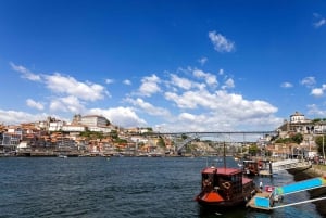 Port: Sessões fotográficas na cidade do Porto para grupos ou individuais.