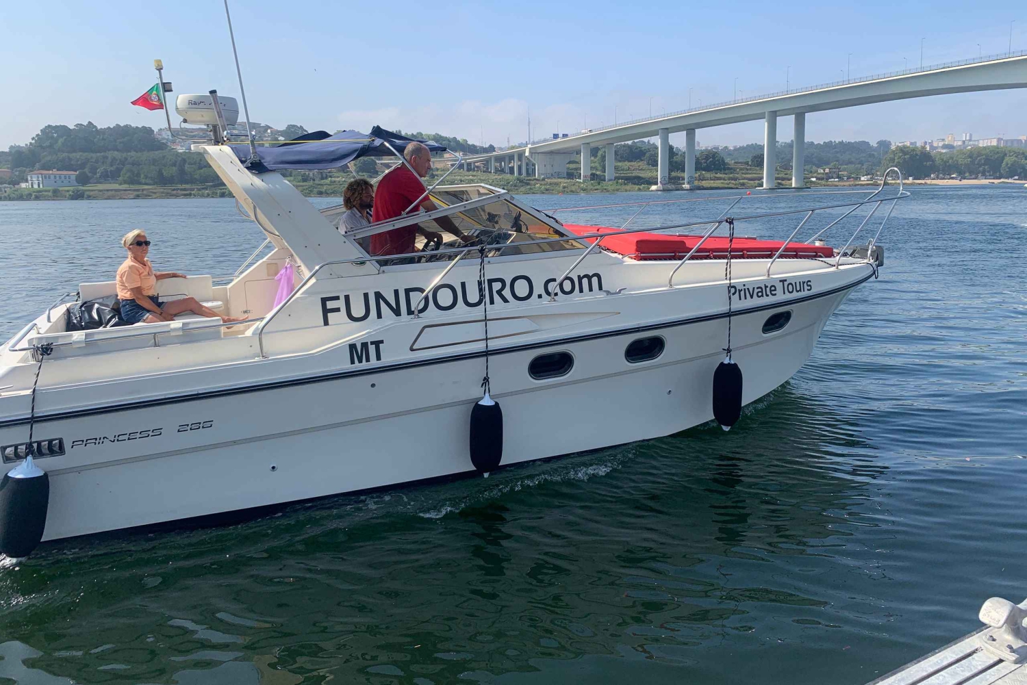 Porto: tour in barca di 2 ore sul fiume Douro