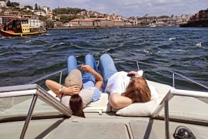 Porto: Passeio de barco pelas 6 Pontes e Ribeira com opção de pôr do sol