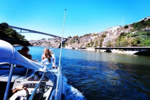 Privéboottocht 6 bruggen 1u30, tot 6 personen Zonsondergangoptie