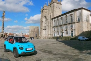 ポルト：楽しい環境に優しい車で海岸沿いをドライブ