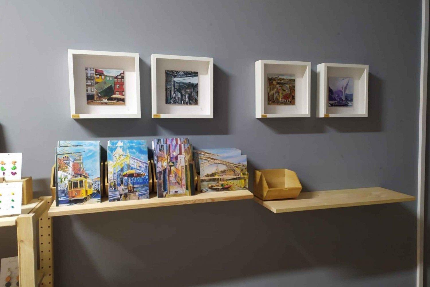 Porto: Acrylic and Oil Painting Class with a Local Artist