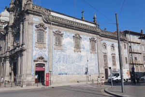 Porto: Azulejos Tiles Walking Tour