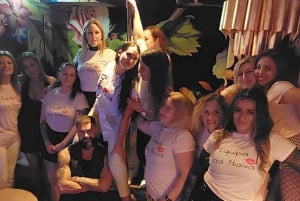 Porto: offerta di addio al celibato con un bicchiere di champagne o una bevanda