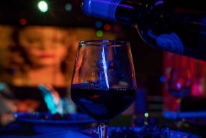 Porto: offerta di addio al celibato con un bicchiere di champagne o una bevanda