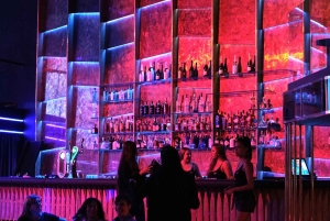 Porto: offerta di addio al celibato con un bicchiere di champagne o una bevanda