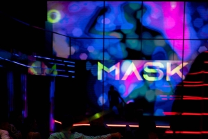 Porto: offerta di addio al celibato con un bicchiere di champagne o una bevanda