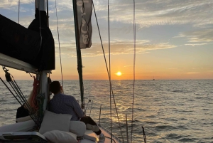 Porto: Best Exclusive Charming Sailboat Sunset