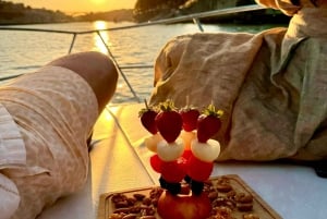 Porto Barca CONDIVISA: Ponti, foce del fiume e tramonto con bevande