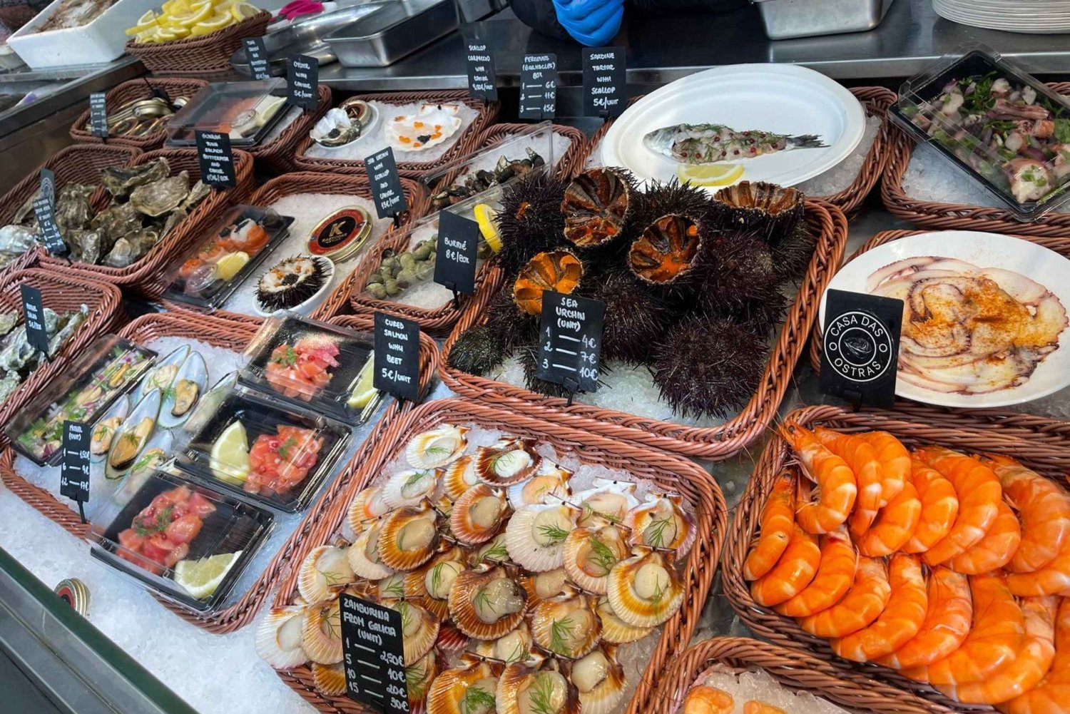 Porto: wycieczka kulinarna po targu Bolhão z wizytą w barze na dachu