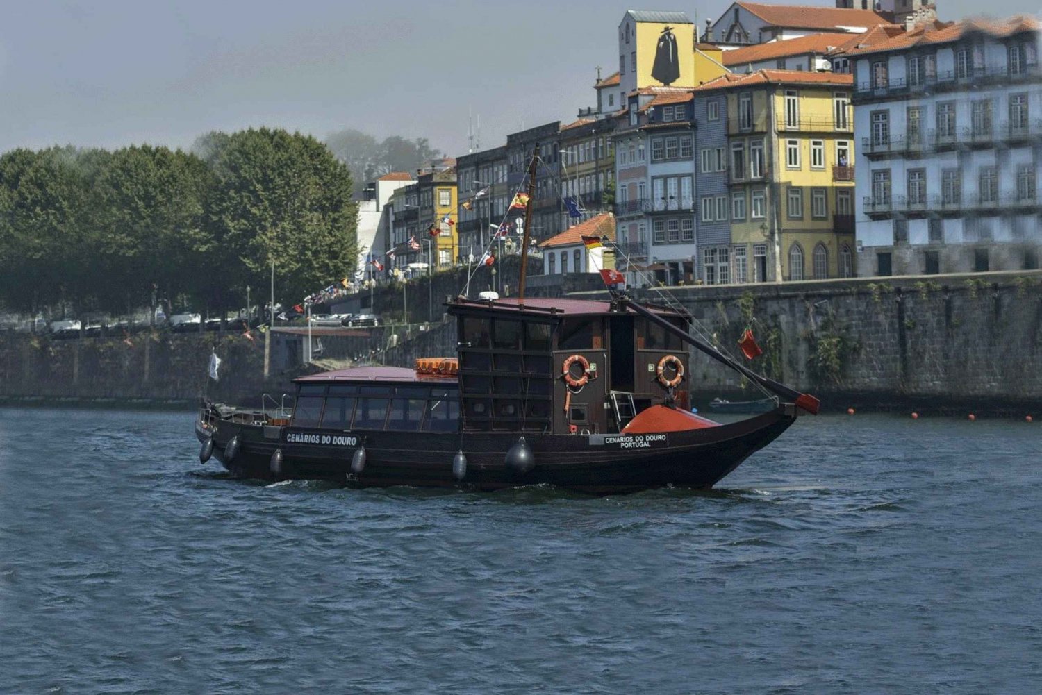 Porto: Bridges Cruise & World of Discoveries & Sunset Option