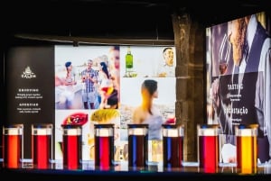 Porto: Tour delle cantine Cálem, spettacolo di Fado e degustazione di vini