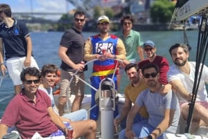 Porto: Charmant Vrijgezellenfeest op een zeilboot met drankjes