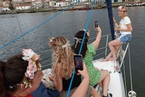 Porto: Charmant Vrijgezellenfeest op een zeilboot met drankjes