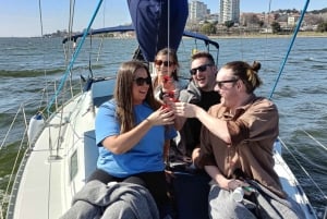Porto: Charmant Vrijgezellenfeest op een zeilboot met drankjes