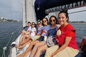 Porto: Charmant Vrijgezellenfeest op een zeilboot met drankjes