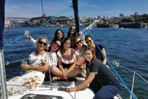 Porto: Charmant Vrijgezellenfeest op een zeilboot met drankjes