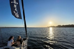 Porto: Charmante Segelbootfahrt bei Sonnenuntergang