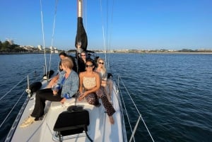 Porto: Charmante Segelbootfahrt bei Sonnenuntergang