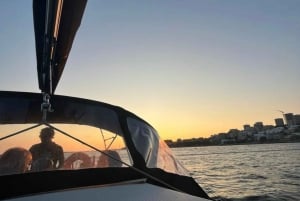 Porto: Charmante Segelbootfahrt bei Sonnenuntergang
