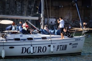 Porto : charmante croisière en voilier avec vin de Porto, option coucher de soleil
