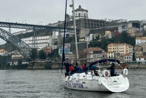 Porto : charmante croisière en voilier avec vin de Porto, option coucher de soleil